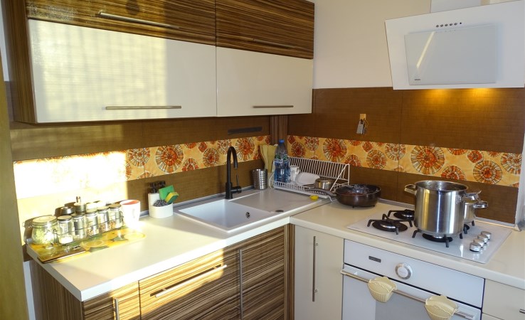 mieszkanie na sprzedaż - 